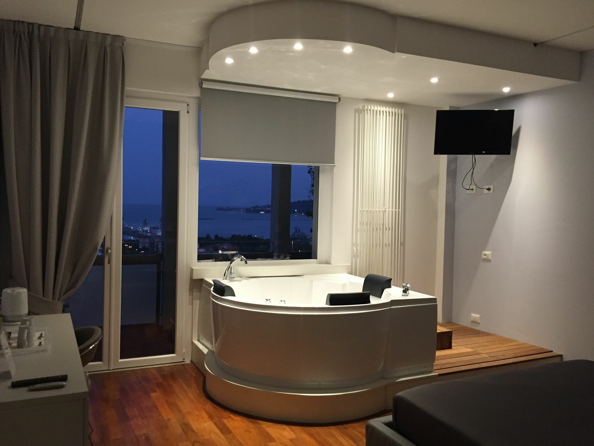 Guesthouse Il Grattacielo Sul Golfo Специя Екстериор снимка